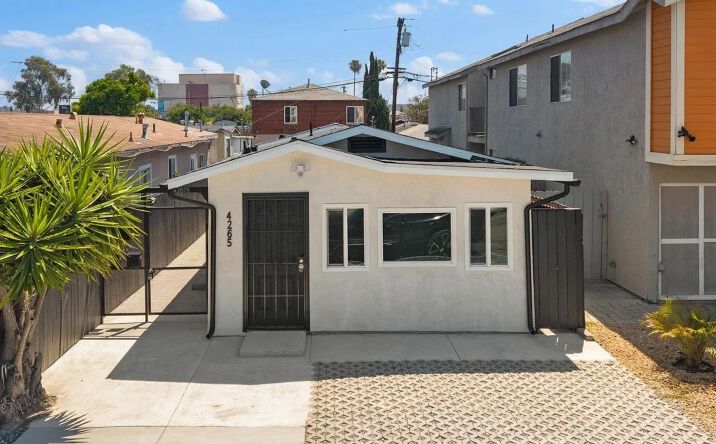 Pictures of Multifamily property located at 4265-67 36th Street, San Diego, CA 92104 for sales - image #1
