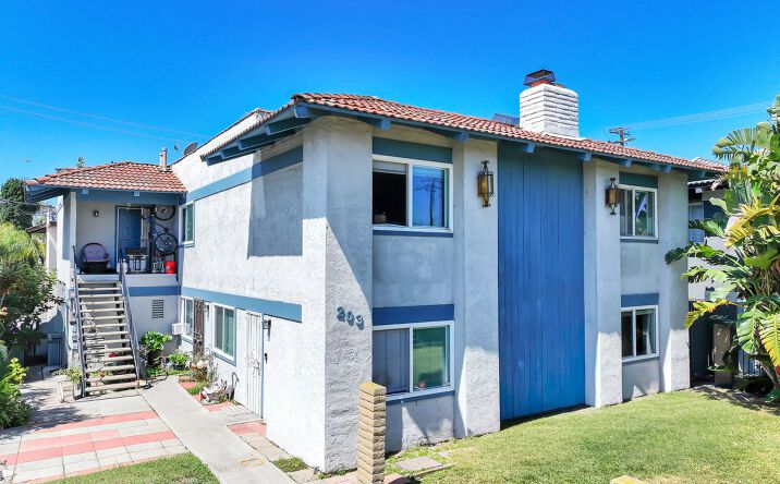 Pictures of Multifamily property located at 203 OGLE ST, COSTA MESA, CA 92627 for sales - image #1