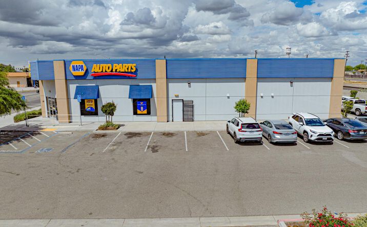 Pictures of Retail property located at 509 S Gateway Dr, Madera, CA 93637 for sales - image #1