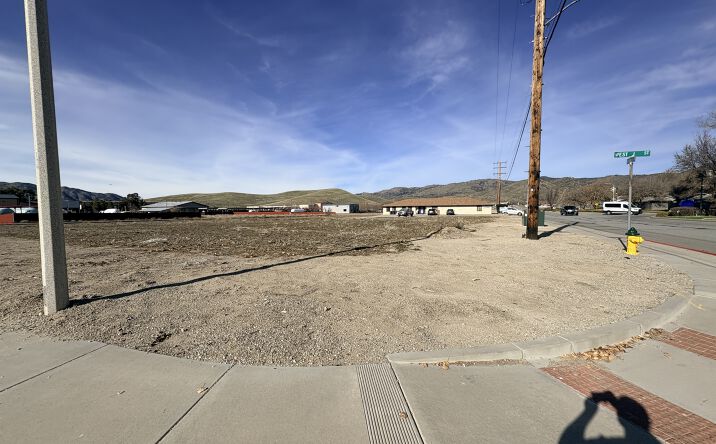 Pictures of Land property located at W J St & N Mill St, Tehachapi, CA 93561 for sales - image #1