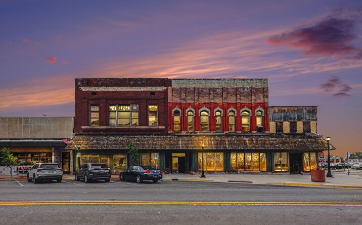 Pictures of Retail, Mixed Use property located at 702 Washington Avenue, Bay City, MI 48708 for sales - image #1