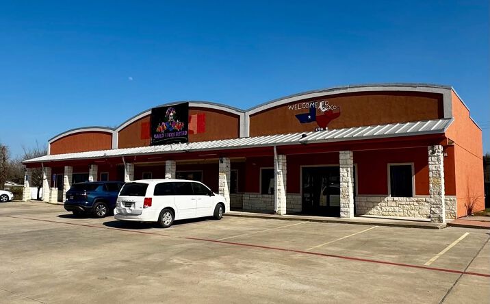 Pictures of Retail property located at 2001 Harrison Street, Bellmead, TX 76705 for sales - image #1