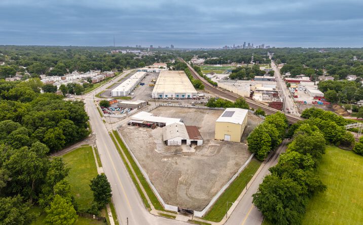 Pictures of Industrial property located at 5420 East 10th Street, KCMO, MO 64127, 901 Hardesty Avenue, KCMO, MO 64127 for sales - image #1