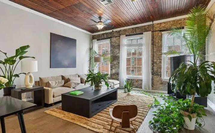 Pictures of Retail, Multifamily, Mixed Use property located at 508 Natchez St, New Orleans, LA 70130 for sales - image #1