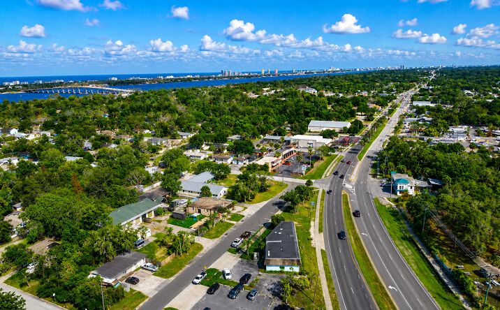 Pictures of Retail, Special Purpose property located at 305 N US HWY 1, ORMOND BEACH, FL 32174-4505 for sales - image #1