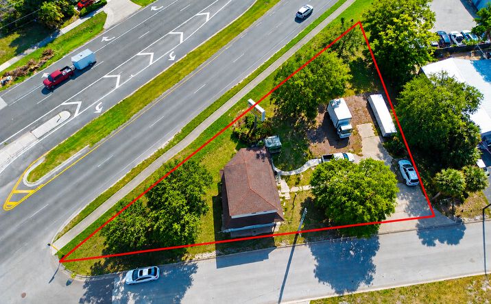 Pictures of Retail, Special Purpose property located at 305 N US HWY 1, ORMOND BEACH, FL 32174-4505 for sales - image #1