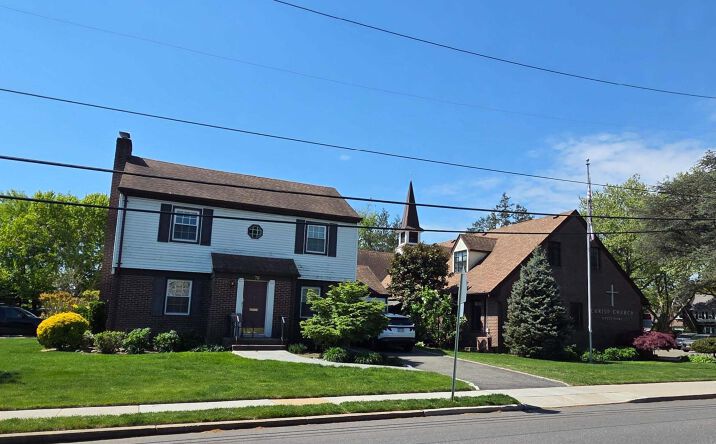 Pictures of Retail property located at 33 Jefferson St, Garden City, NY 11530 for sales - image #1