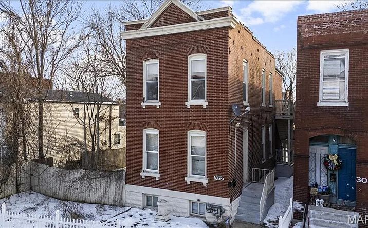 Pictures of Multifamily property located at 3012 Ohio Avenue, St. Louis, MO 63118 for sales - image #1