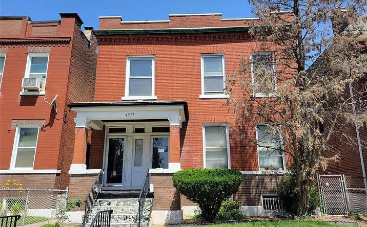 Pictures of Multifamily property located at 4537 Clarence Avenue, St. Louis, MO 63115 for sales - image #1