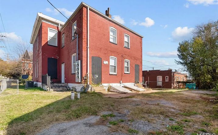 Pictures of Multifamily property located at 126 Haven Street, St. Louis, MO 63111 for sales - image #1