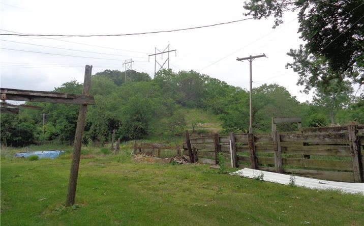 Pictures of Land property located at 3905 N Barnes Road, Independence, MO 64058 for sales - image #1