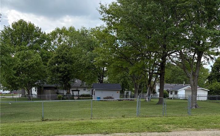 1101 N Doniphan Street, Lawson