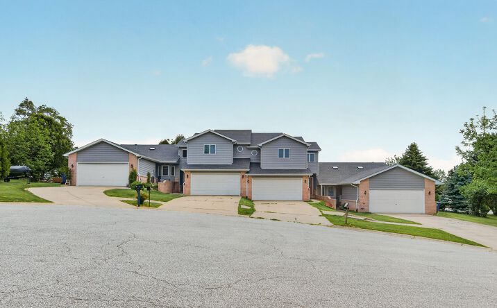 Pictures of Multifamily, Land property located at 401 Dogwood Court, Hebron, IN 46341 for sales - image #1