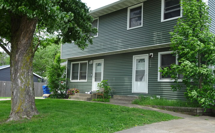 Pictures of Multifamily property located at 1704 W 55th Street W, Davenport, IA 52806 for sales - image #1