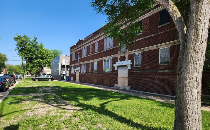 Pictures of Multifamily property located at 4921 W Maypole Avenue, Chicago, IL 60644 for sales - image #1