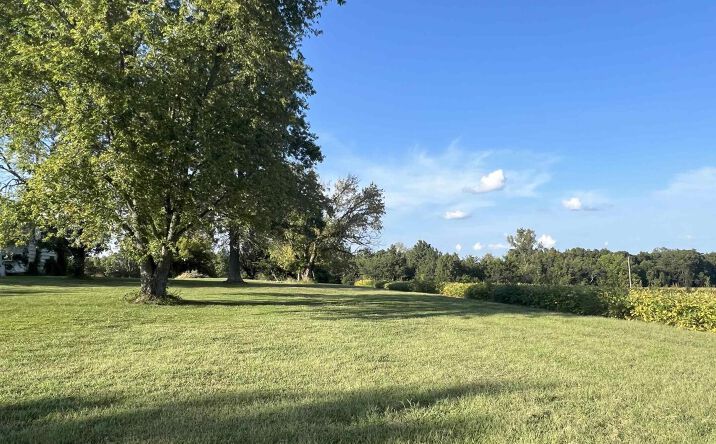 1107 HAYES Road, Ava