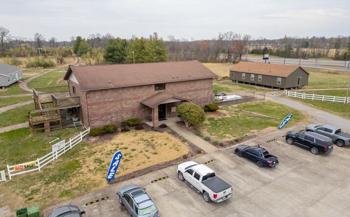 Pictures of Office property located at 11478-Ste B Imhoff Lane, JohnstonCy, IL 62951 for sales - image #1