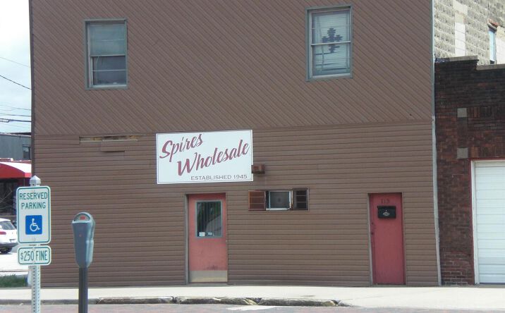 Pictures of Industrial property located at 113 S Washington St Street, Carbondale, IL 62901 for sales - image #1