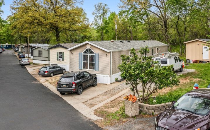Pictures of Mobile Home Park property located at 5940 State Avenue, Kansas City, KS 66102 for sales - image #1