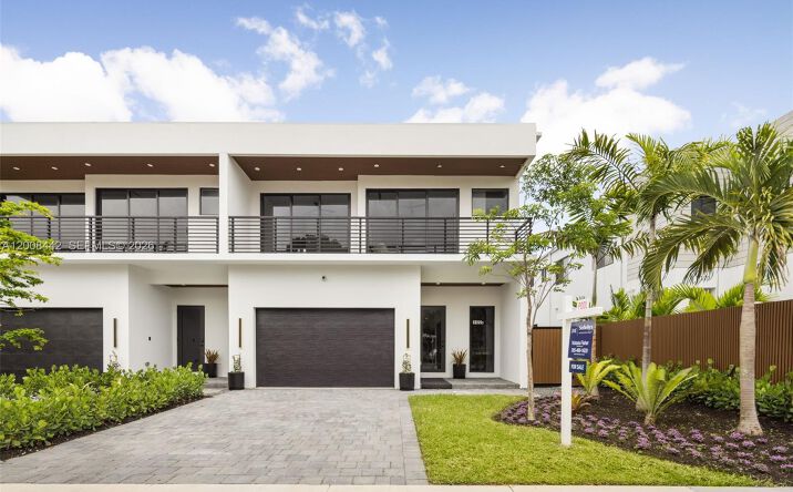 Pictures of Multifamily property located at 1122 NE 10, Fort Lauderdale, FL 33304 for sales - image #1
