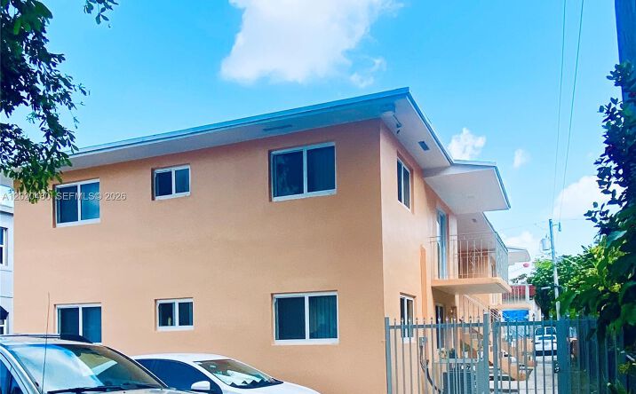Pictures of Multifamily property located at 1121 NW 4 ST, Miami, FL 33128 for sales - image #1