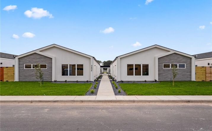 Pictures of Multifamily property located at 2604 Brownjay Road, Weslaco, TX 78596 for sales - image #1