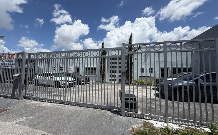 Pictures of Industrial property located at 3241 NW 38TH ST, MIAMI, FL 33142-5031 for sales - image #1