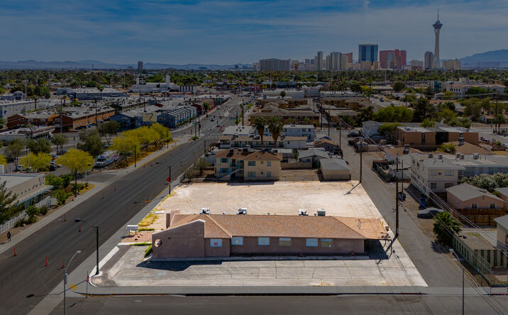 Pictures of Mixed Use, Multifamily, Office property located at 400 South Maryland Parkway, Las Vegas, NV 89101 for sales - image #1