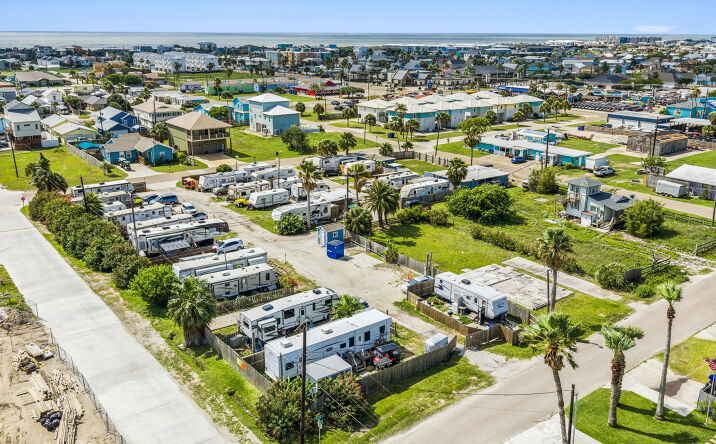Pictures of Multifamily, Mobile Home Park property located at 504 South 10th Street, Port Aransas, TX 78373 for sales - image #1