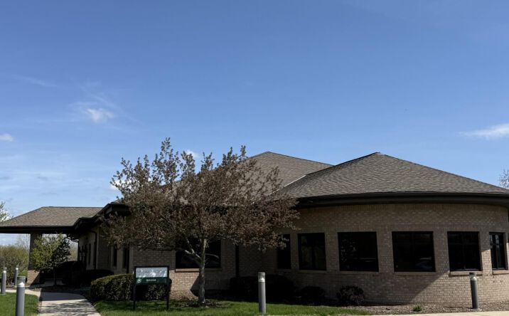Pictures of Office property located at N20W22961 Watertown Road, Pewaukee, WI 53186 for sales - image #1