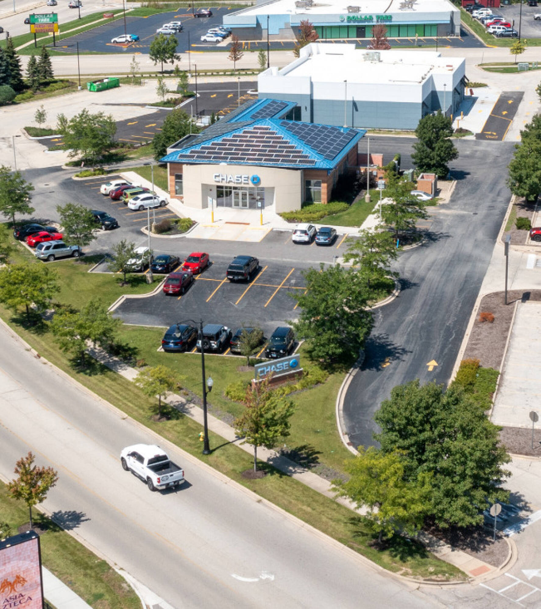 3950 Fountain Square Pl, Waukegan, IL 60085