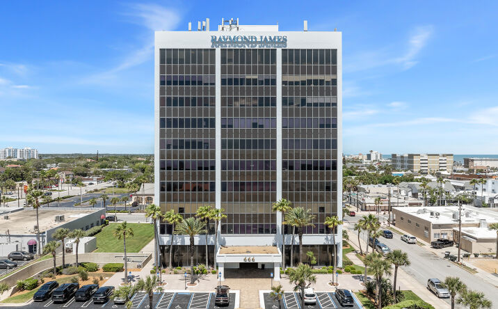 Pictures of Office property located at 444 Seabreeze Blvd, Daytona Beach, FL 32118 for sales - image #1