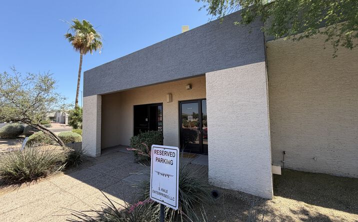 Pictures of Office, Industrial property located at 7745 E REDFIELD RD, SCOTTSDALE, AZ 85260-2995 for sales - image #1