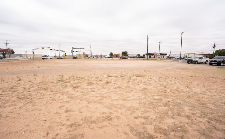 Pictures of Land property located at 8102 Venita Avenue, Lubbock, TX 79424 for sales - image #1