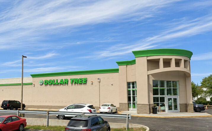 Pictures of Retail property located at 6336 Oaklandon Road, Indianapolis, IN 46236 for sales - image #1