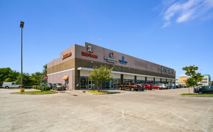 Pictures of Retail property located at 10404 Gulf Fwy, Houston, TX 77075 for sales - image #1