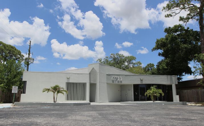 Pictures of Office property located at 6711 38th Avenue North, St. Petersburg, FL 33710 for sales - image #1