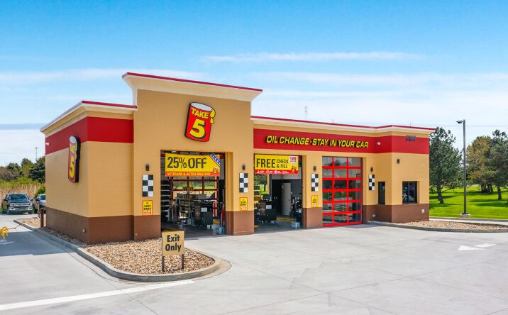 Pictures of Retail property located at 5395 Abbe Road North, Sheffield, OH 44035 for sales - image #1