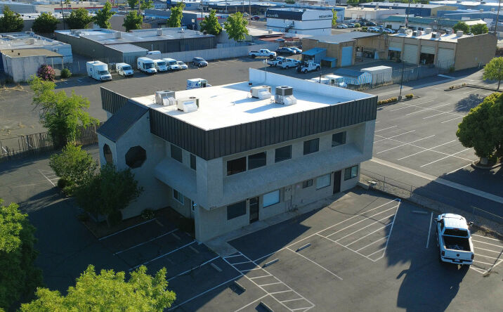 Pictures of Office property located at 804 East Cypress Avenue, Redding, CA 96002 for sales - image #1