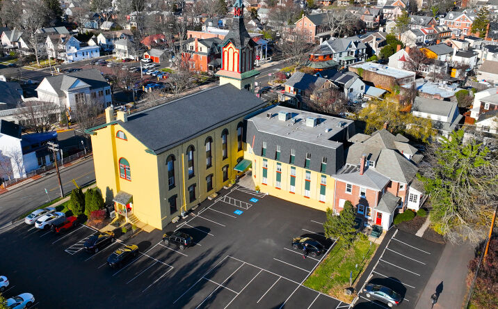 Pictures of Retail, Office, Mixed Use property located at 10 S Clinton St, Doylestown, PA 18901 for sales - image #1