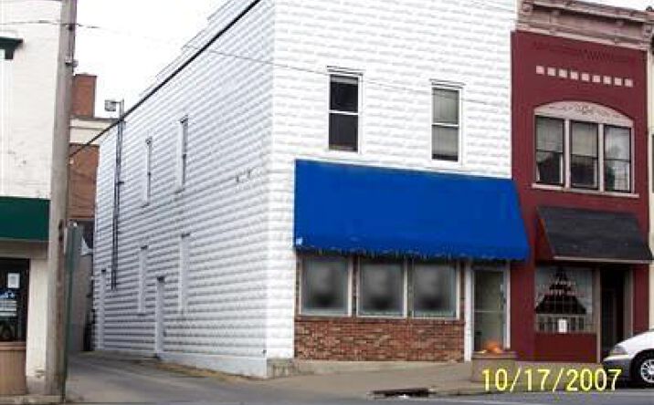 W Main Street, Hillsboro