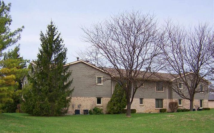 Washington Village Drive, Washington Twp
