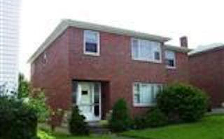 425 Eaton Avenue, Hamilton