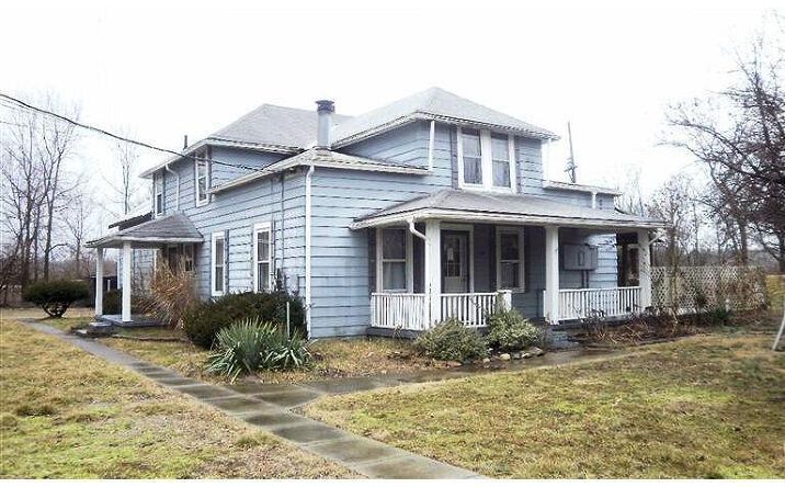 W Eighth Street, Franklin