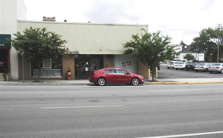 E Main Street, Wilmington