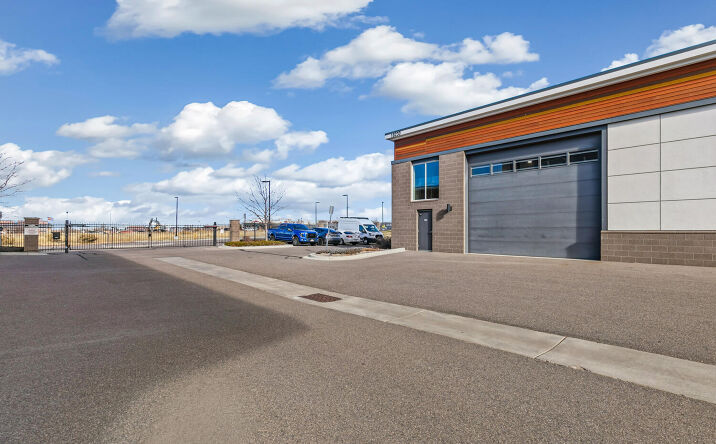 Pictures of Industrial, Self Storage property located at 18233 LINCOLN MEADOWS PKWY UNIT 101 PARKER CO 80134-9692, PARKER, CO 80134-9692 for sales - image #1