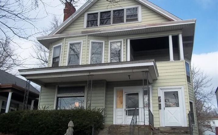 Norwood Avenue, Norwood