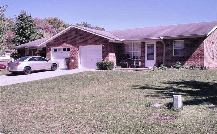 Lauretta Mae Drive, Lebanon