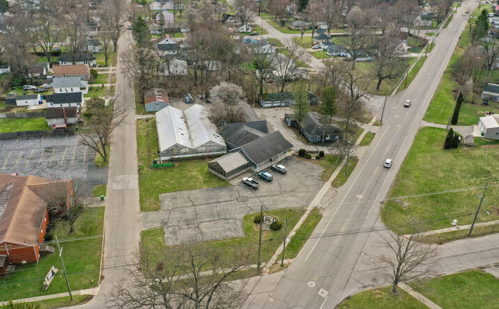 Pictures of Retail property located at 1521 East Main Street, Niles, MI 49120 for sales - image #1