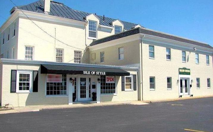 S Walnut Street, Wilmington